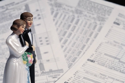 Anyone planning to get married should know there's more to getting married than a wedding. The engaged couple should be sure to get sound financial advice to identify any problem areas, and to better prepare themselves and their family for the future.